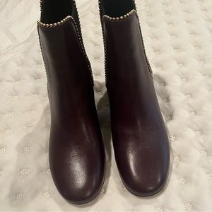 Coach boots never worn- size 8